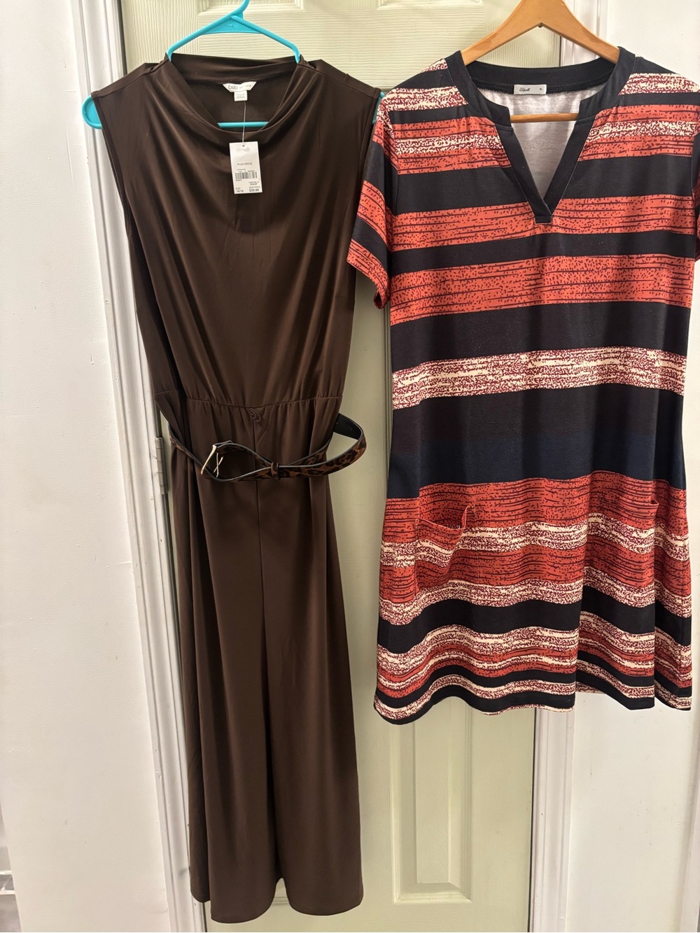 Two ladies casual activewear office dresses-Size XL(14-16)